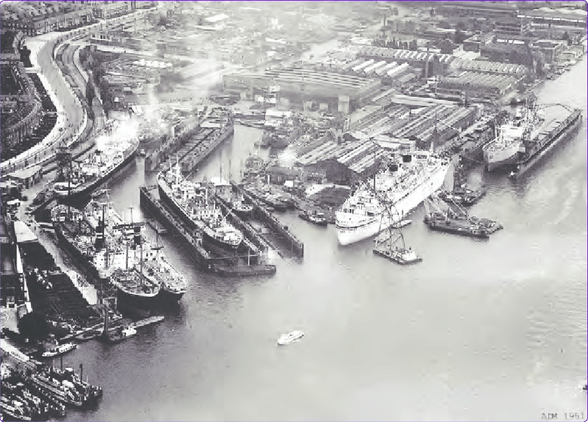 Photo of the old ADM port in 1951 in what is now IJ-Plein